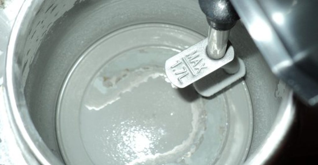 How to clean a kettle and other kitchen appliances? Dirt2Tidy