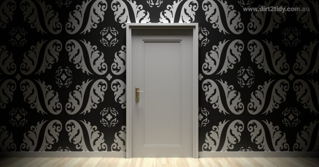 Can two different door handles be paired? 4 doorknobs