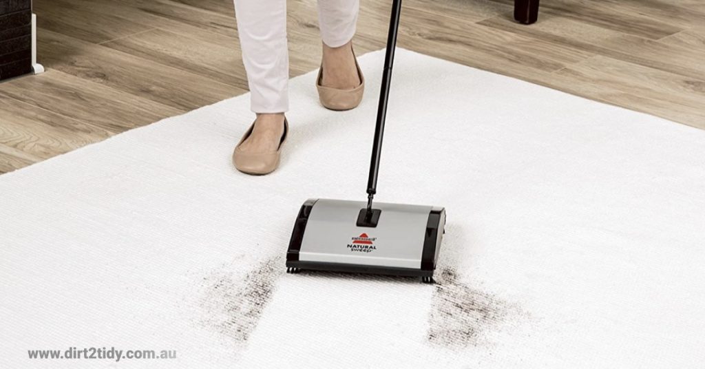 How to clean the carpet without a vacuum? 4 vaccum