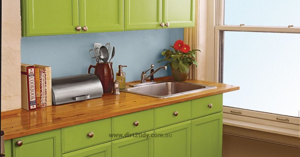 How do you clean a house before selling? 2 domestic cleaning