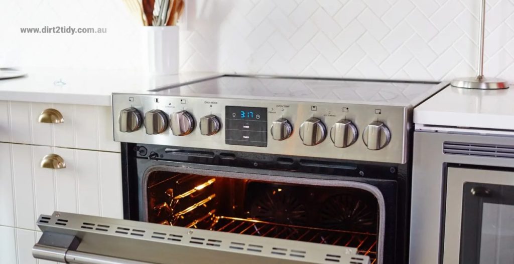 What are the health effects of oven smoke? 3 kitchen cleaning