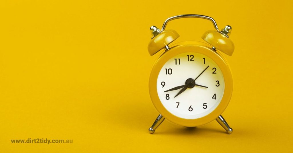 Why It's Always Wise to Appoint Professionals for Bond Cleaning? 3 save time