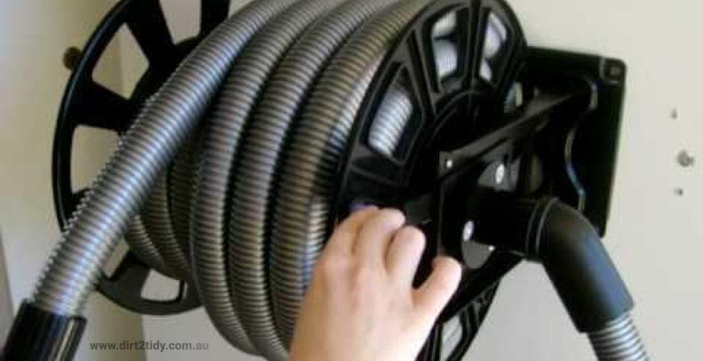 How do I operate a central vacuum cleaner4