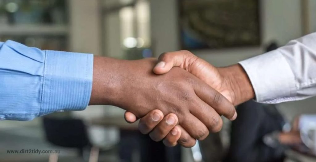 How do rental real estate agents find rental properties AU4