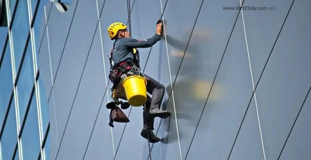 How safe is high-rise window cleaning? 2 How safe is high rise window cleaning3