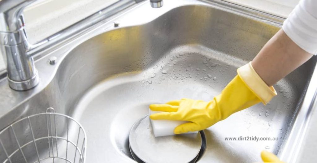 Which are some cool house cleaning hacks? 2 cool house cleaning