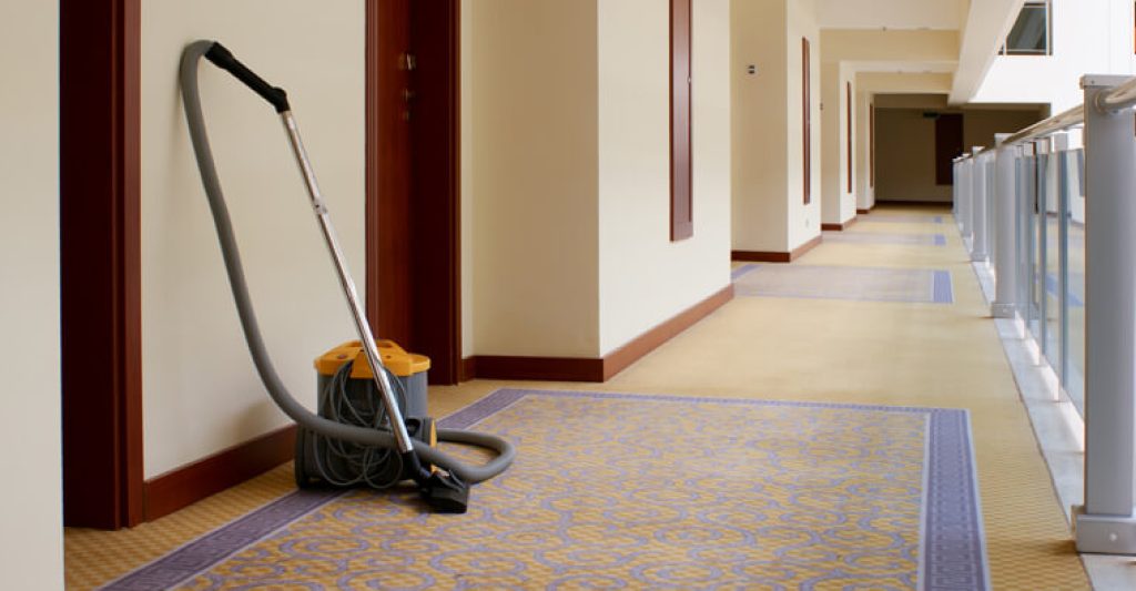 How To Save Money with a Carpet Cleaner Service 1 3