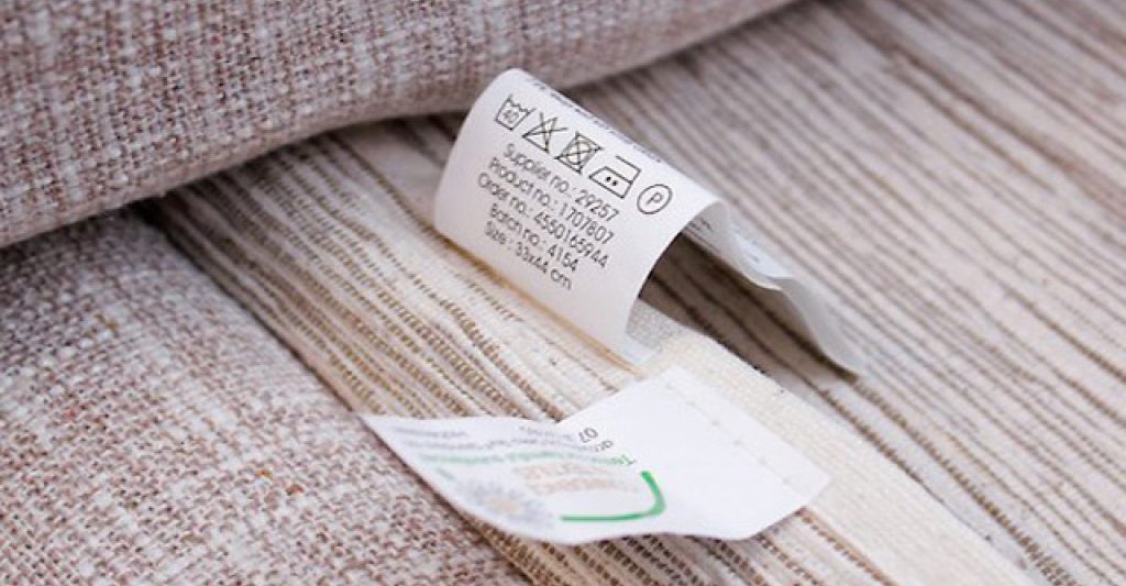 How to properly clean and sanitize a couch at home? 2 sanitize couch