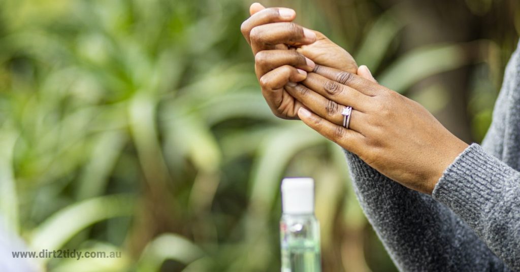 How to Use Whiskey as an all Purpose cleaner? 7 Can I use whiskey as an all purpose cleaner AUS 3