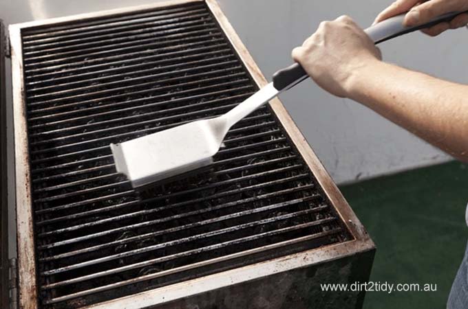 7 Essential Tips for a Sparkling Clean BBQ Grill
