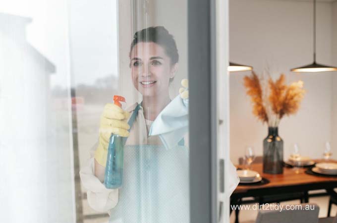 The Ultimate Guide to Window Cleaning Services: How Dirt2tidy Can Transform Your Home 4 Window Cleaning Services