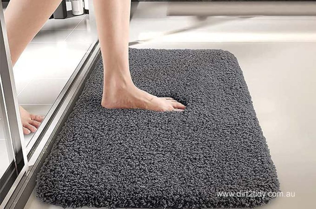 What is the best way to clean doormats? 4 doormats