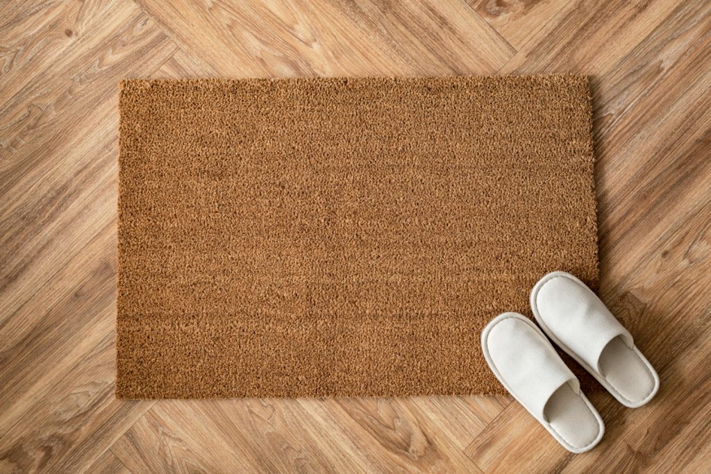 The Impact of Foot Traffic: How High-Use Areas Affect Rug Longevity and Cleaning 3 Rug Longevity