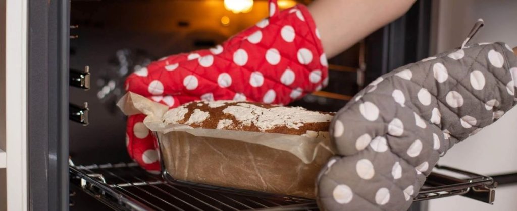 How to Make Your Kitchen Sparkle for Christmas: From Ovens to Countertops 3 kitchen cleaning for Christmas